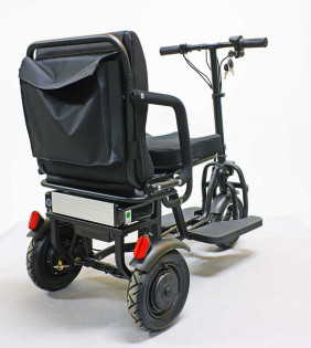 Электротрицикл GreenCamel Кольт V700, черный