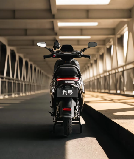 Электроскутер Ninebot M95C+