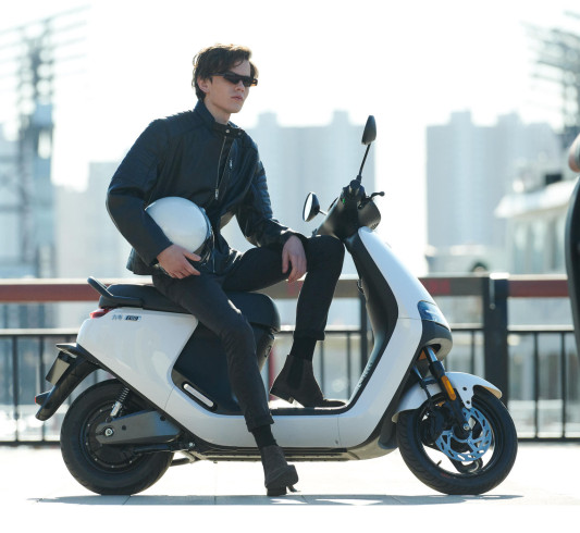 Электроскутер Segway-Ninebot eScooter E125